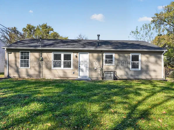 40 Saint Gregory Dr, Cahokia, IL 62206