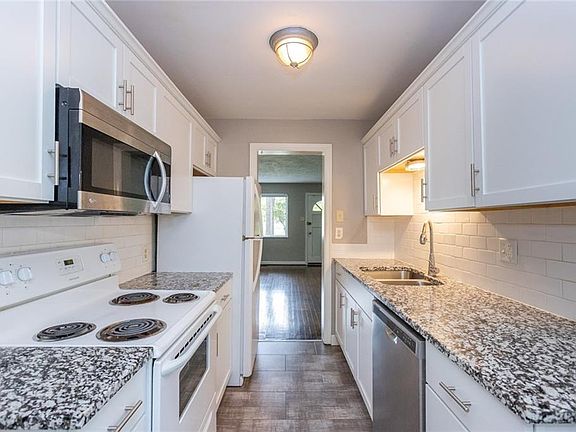 5th image of 79 W Westfield Blvd