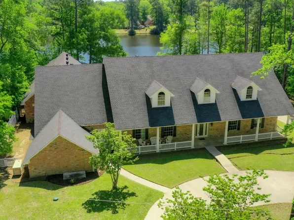 217 Dolores Dr, Marshall, TX 75672