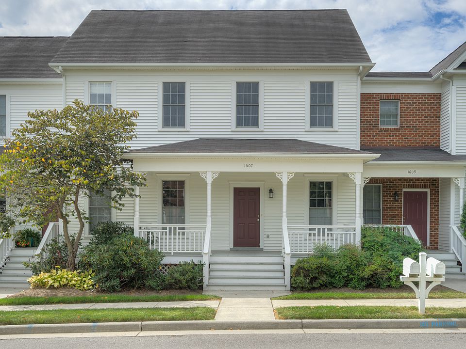 1st image of 1607 Honeysuckle Dr