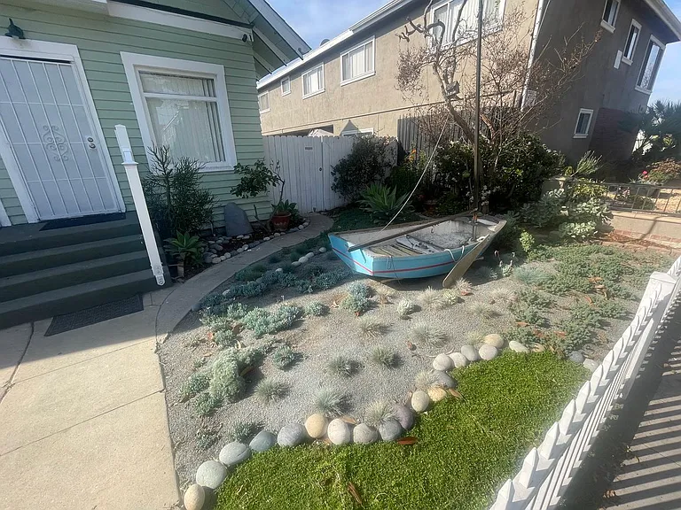 491 Rose Ave #A — Photo 4