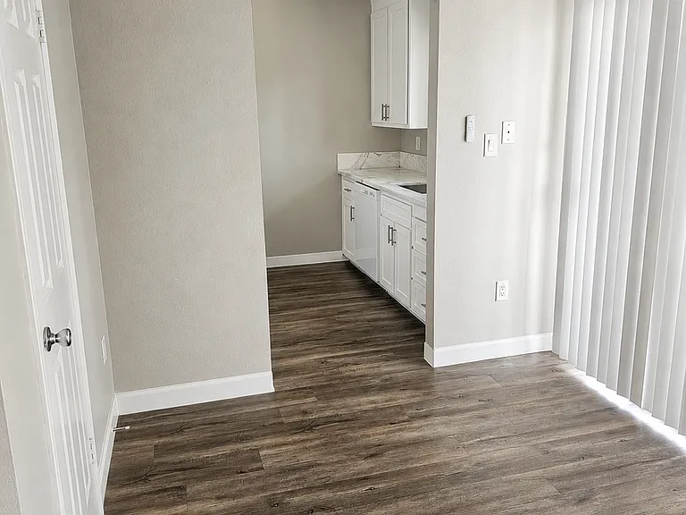 8729 Fair Oaks Blvd #4 — Photo 11