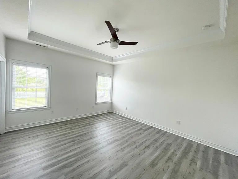 150 Travis Blvd — Photo 20