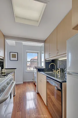 Sold by City Connections Realty | media 18