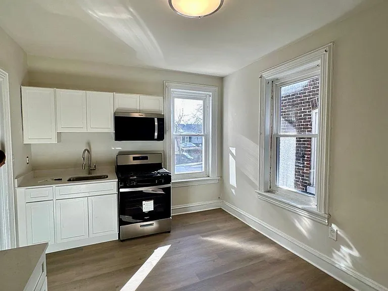 119 Tyler St #B — Photo 2