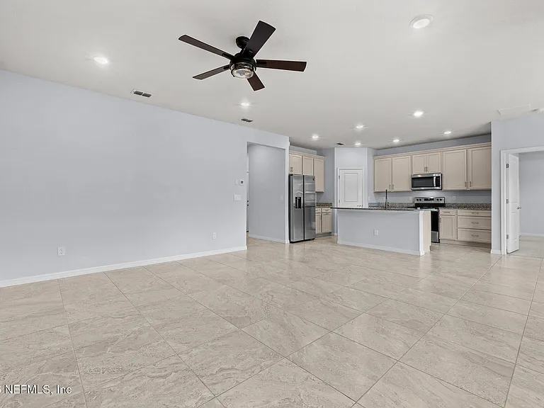 14407 Spring Light Cir — Photo 24