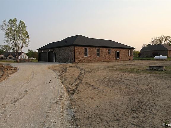 5th image of 7487 Springshire Ct