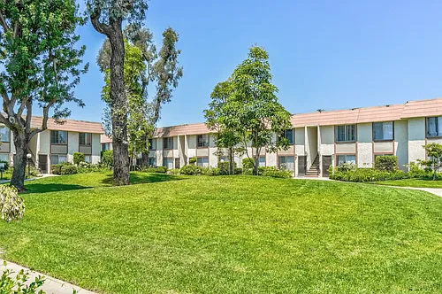 Sandpiper Apartments Photo 1