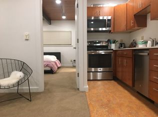 2318 NE 51st St APT 4, Seattle, WA 98105