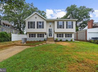 1917 Campbell Dr, Suitland, MD 20746