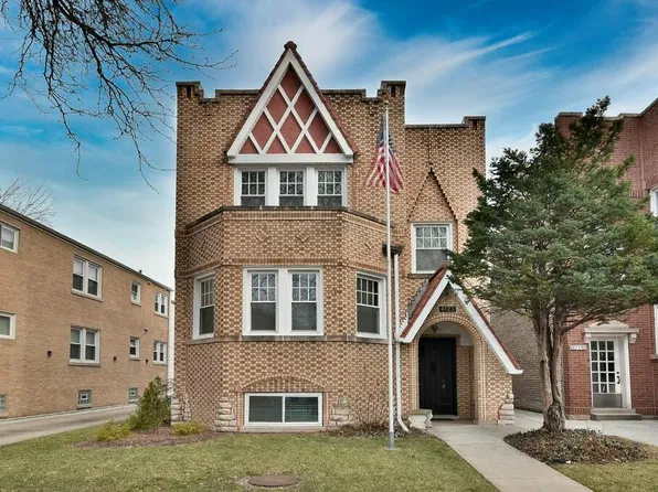 6123 N Moody Ave, Chicago, IL 60646