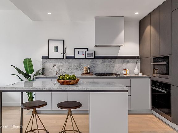 4th image of 45 E 7th St #2C