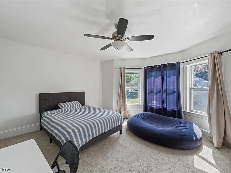 1471 E 118th St — Photo 13