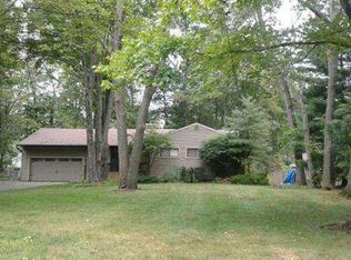 6217 Norman Ln, Mayfield Village, OH 44143