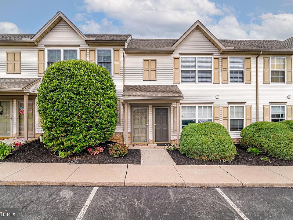 1st image of 452B Buttonwood Ln