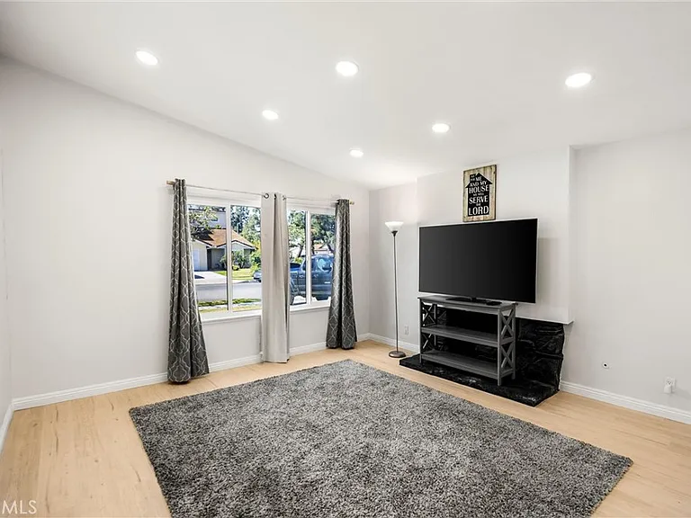 13509 Destino St — Photo 6