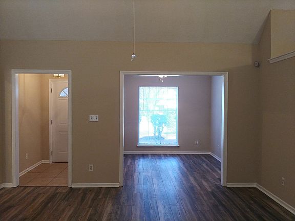 5th image of 143 Senah Dr