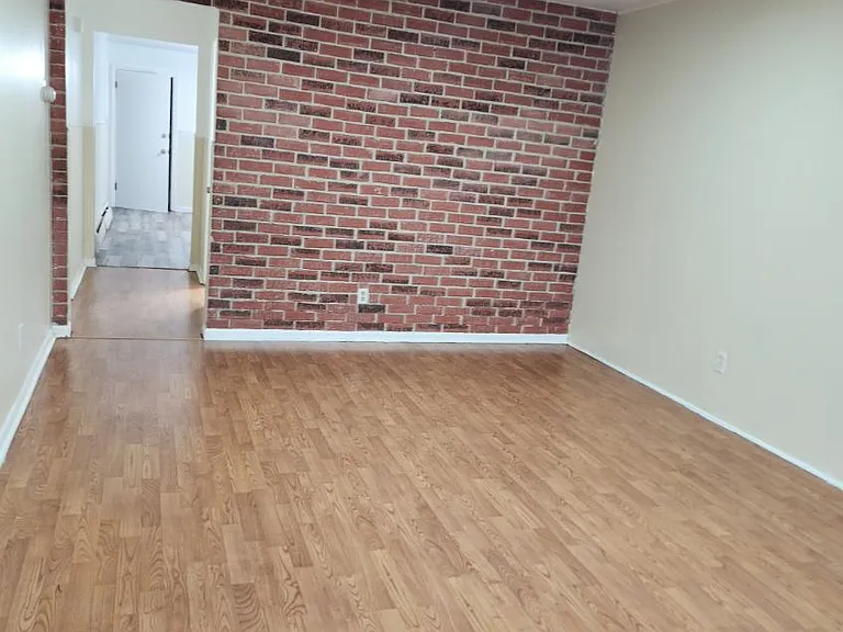 80 Dix St #1 — Photo 8