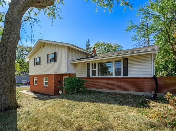 3628 Huffman Blvd, Rockford, IL 61103