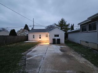 3228 Vera Ct, Racine, WI 53403