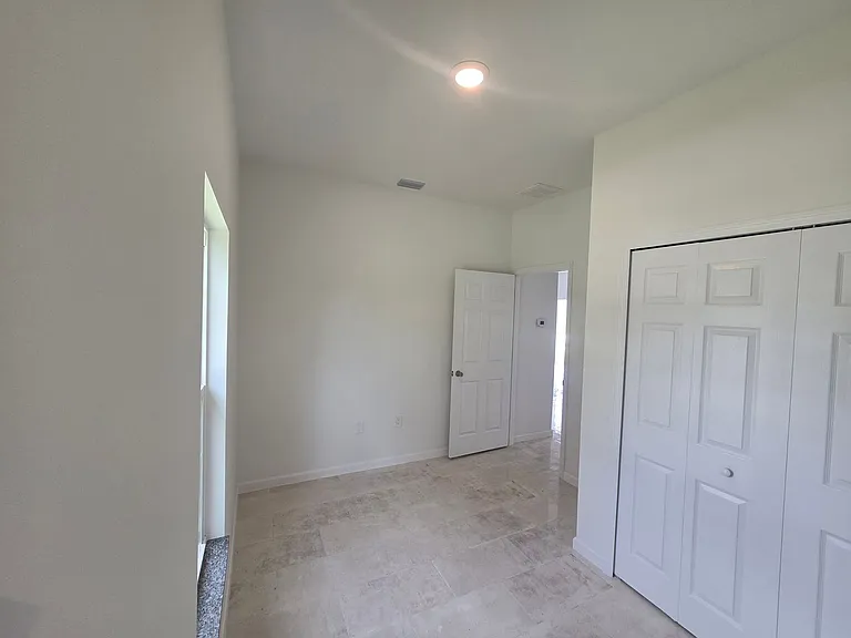 53 Joan Ave S — Photo 18
