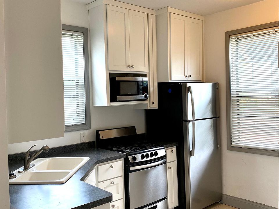The kitchen has been recently remodeled.