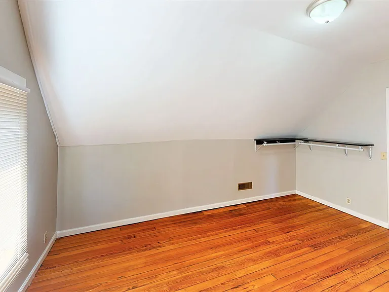 426 Ada St — Photo 15