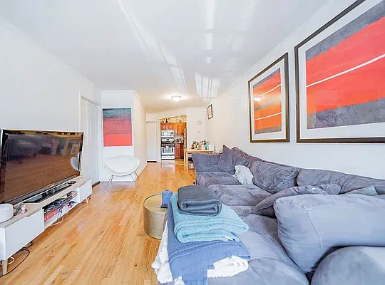 Rented by Hagstrom Management Inc | media 2