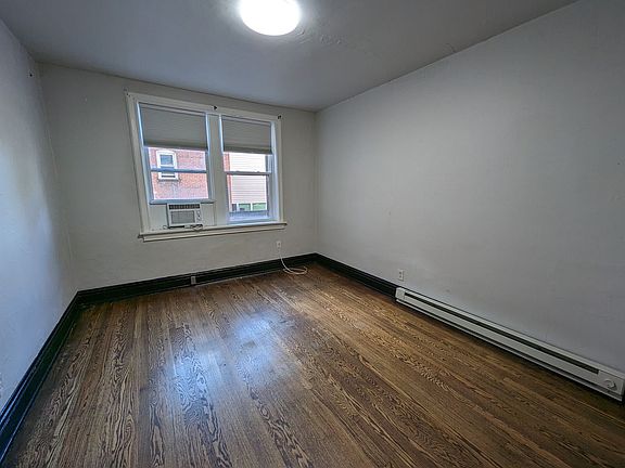 5th image of 3747 Dunnica Ave #107