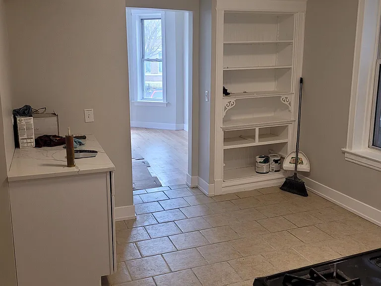 2346 S Sacramento Ave #2F — Photo 6