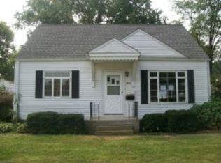 1444 Wayne St, Barberton, OH 44203
