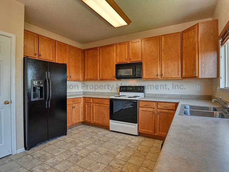 4173 Knollvale Dr — Photo 8
