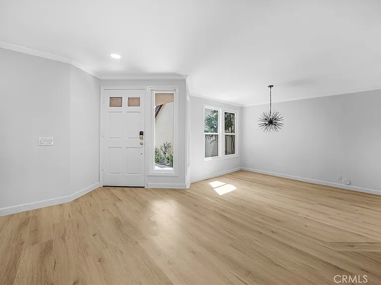 6082 Eaglecrest Dr — Photo 21