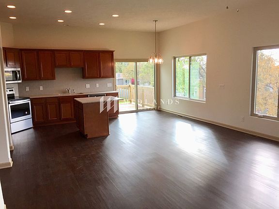 3rd image of 6012 N 108th Avenue Cir