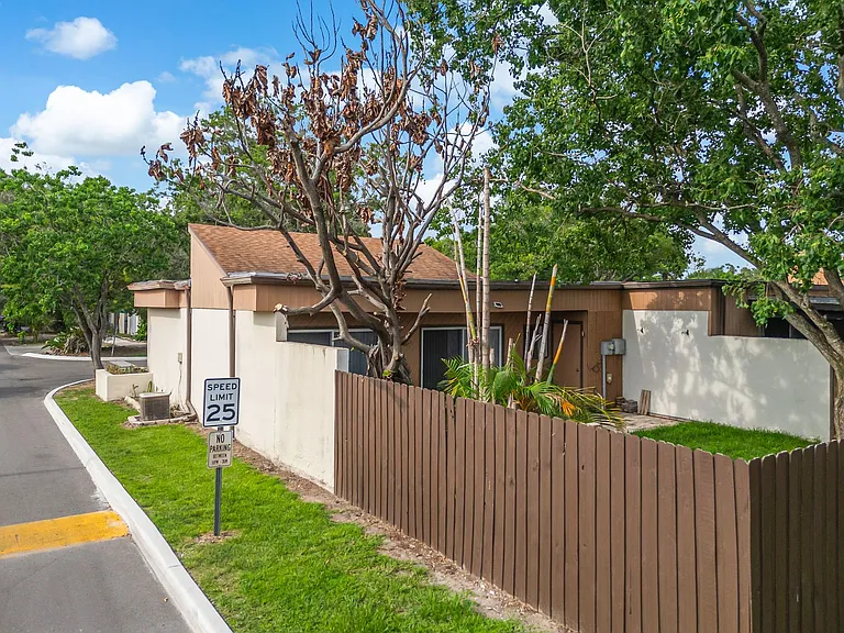 2304 Inagua Way — Photo 13
