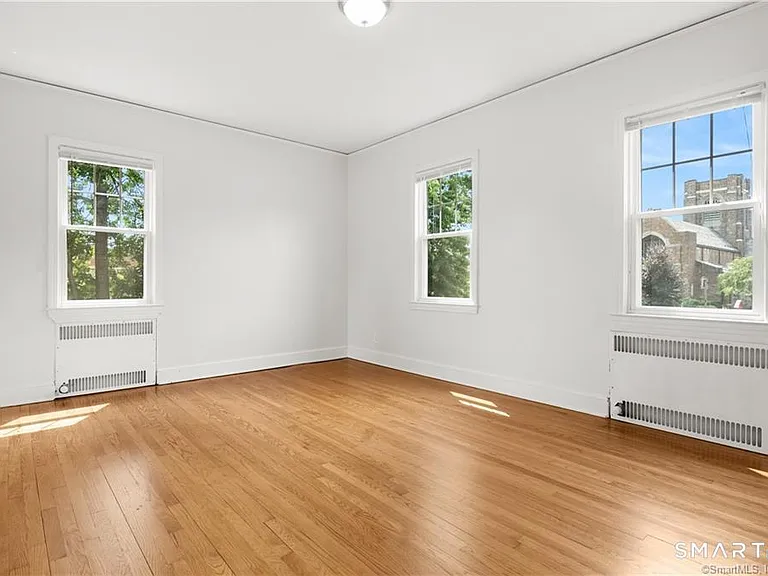 684 Farmington Ave #B6 — Photo 18