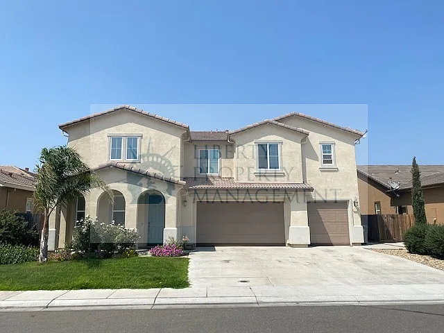 5 bed, 3.5 bath, 3386 sqft, $3,495 — Photo 1