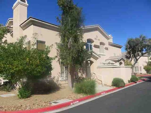 5th image of 3950 S Sandhill Rd