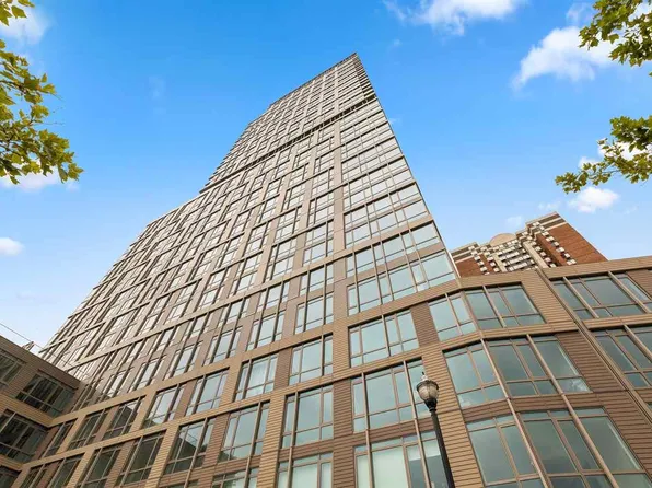 75 Park Lane South image 45 of 45