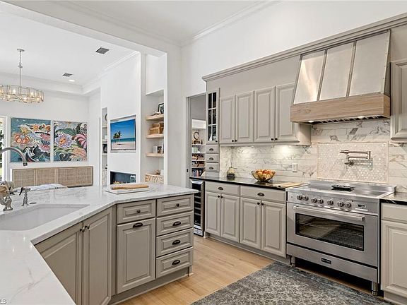 5th image of 9660 Wilshire Lakes BLVD