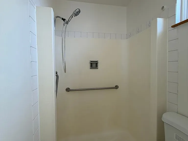 424 Oakmont Dr — Photo 41