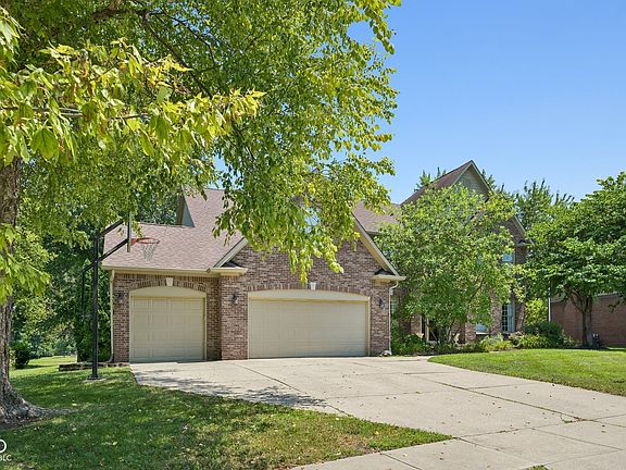 5th image of 10308 Woods Edge Dr