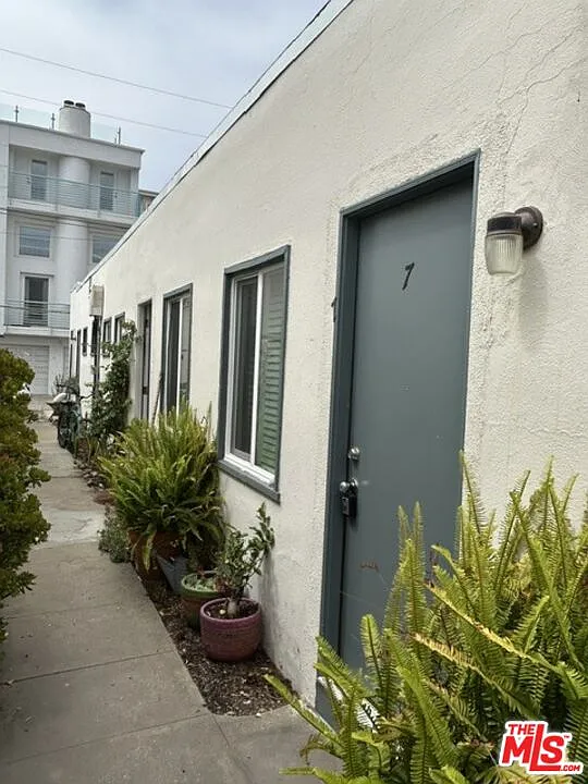 Studio, 1.0 bath, 245 sqft, $1,695 — Photo 4