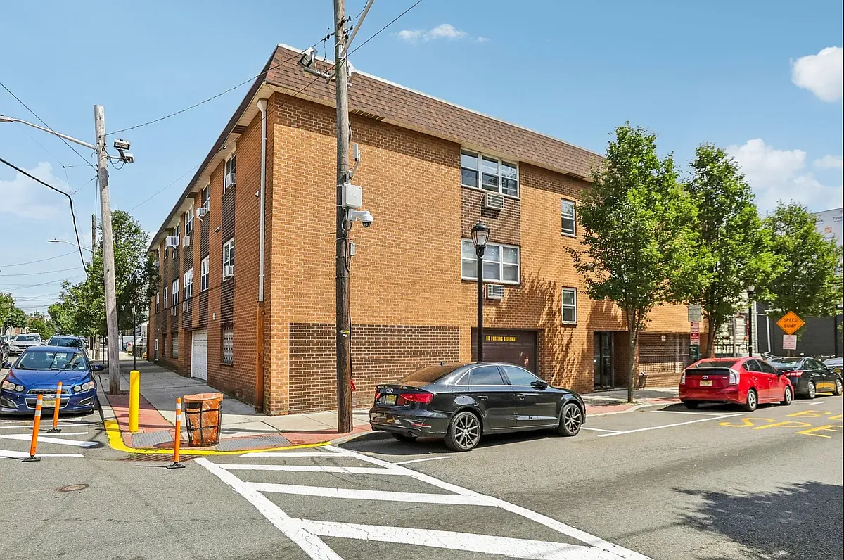 Building Photo - 210 Bergenline Ave