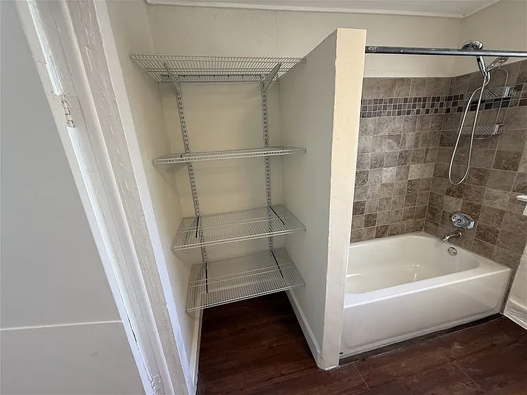 533 Plymouth Rd #4 — Photo 10