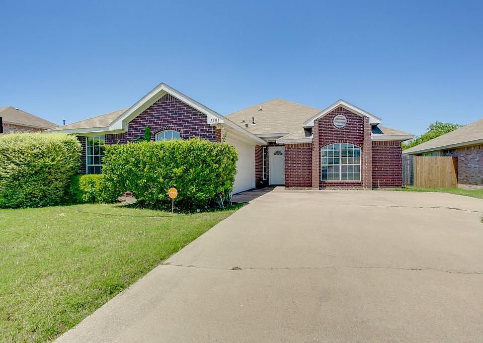 1st image of 1501 Yellowbird Ct