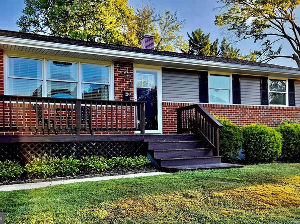 214 Highmeadow Rd, Reisterstown, MD 21136