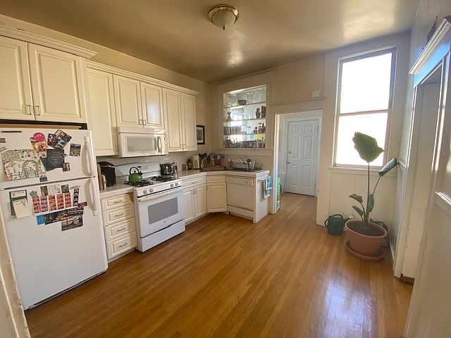 kitchen / dinning