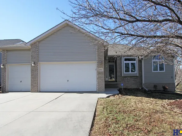 7431 S 37th St, Lincoln, NE 68516