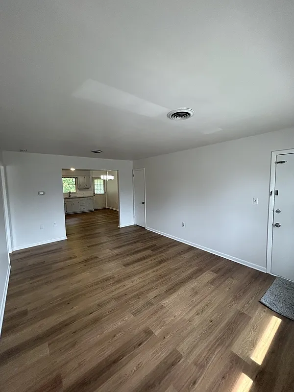 2 bed, 1.0 bath, 1000 sqft, $1,450 — Photo 4